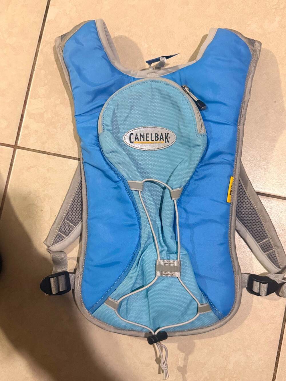 CamelBak Charm Women's Hydration Backpack - Picture 3 of 6